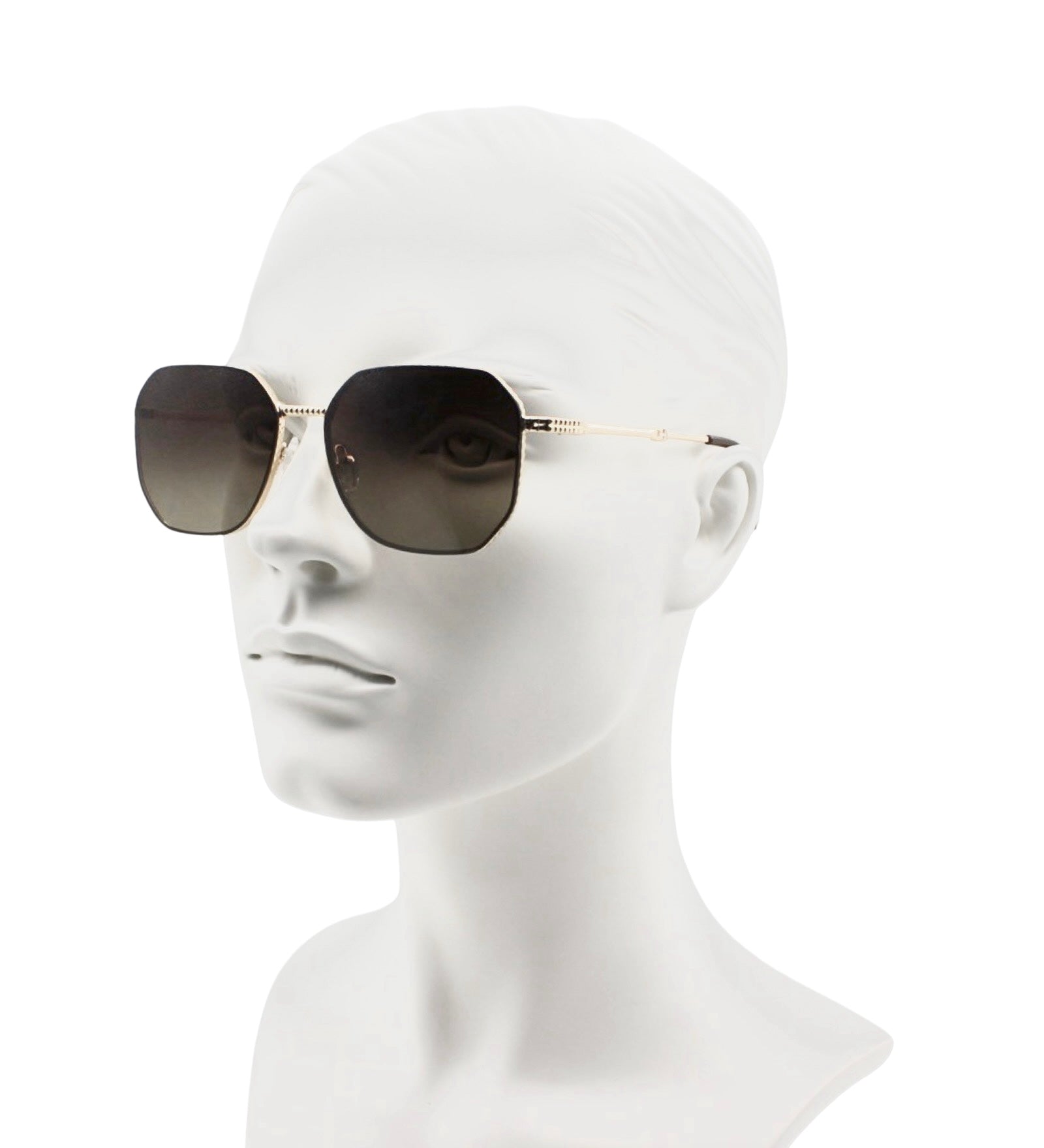 Roxy · Brown