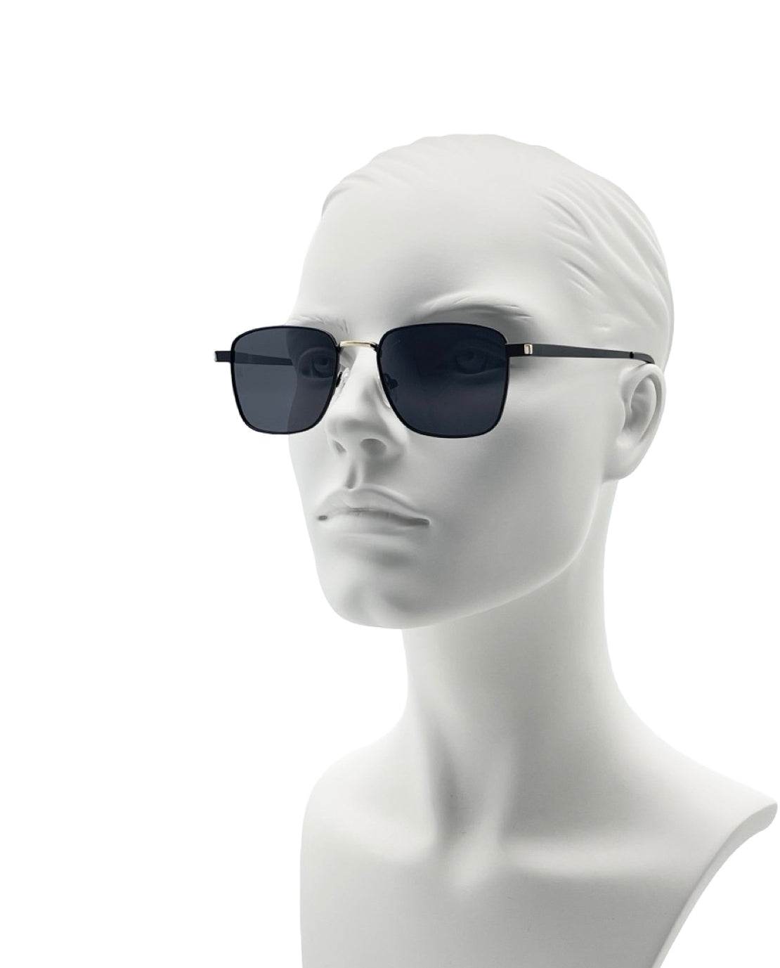Beverly · Black