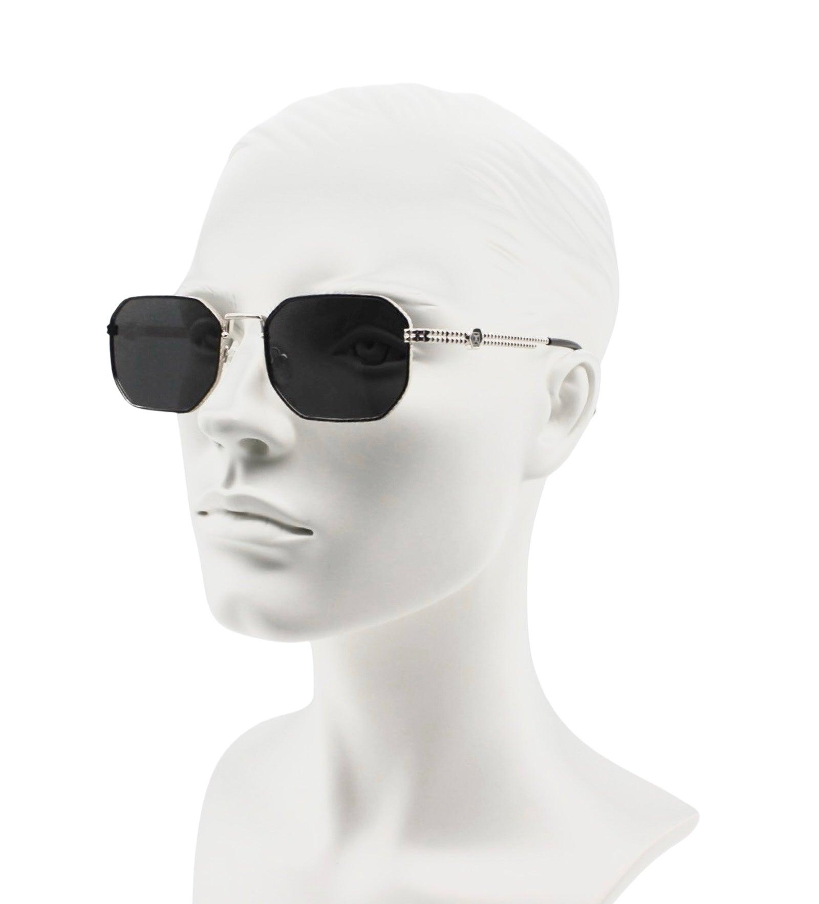 Kellan · Black Silver