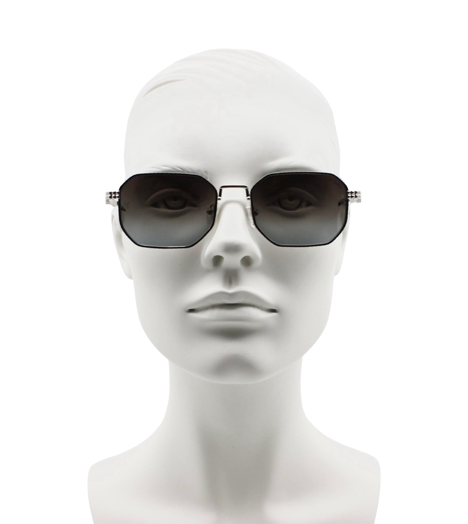 Kellan · Seal Silver