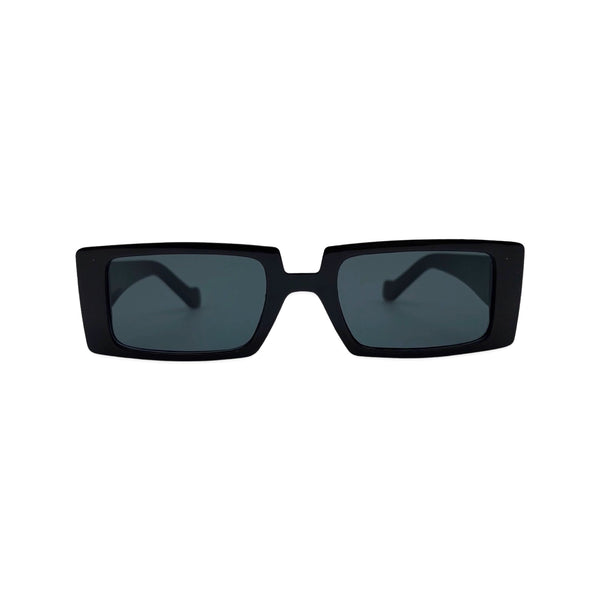Carly · Black