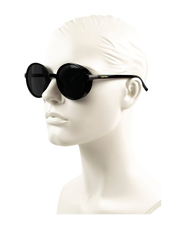 Macy · Black