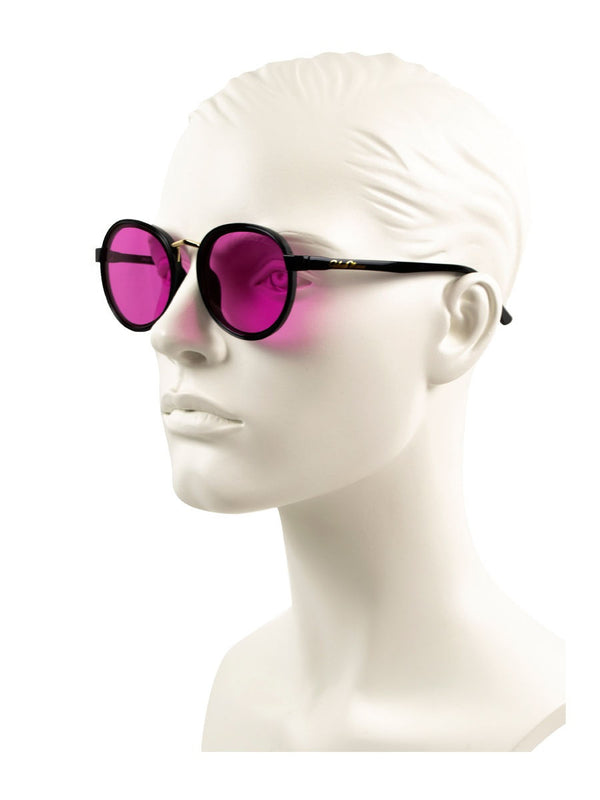 Kyla · Pink