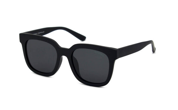 Carrie Matte Black