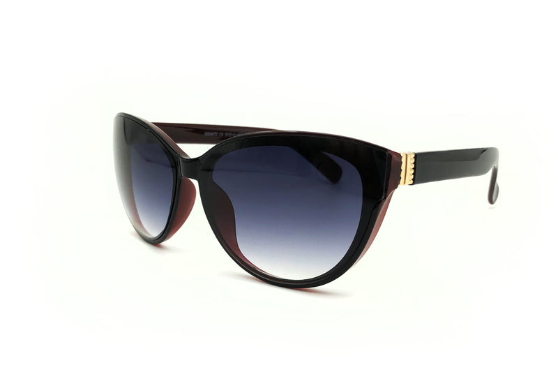 Hallie · Black