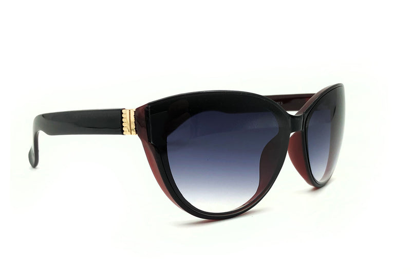 Hallie · Black
